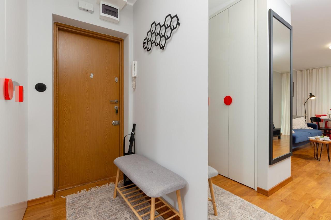Central Apartment Solec Wilanowska By Noclegi Renters Warsaw Ngoại thất bức ảnh